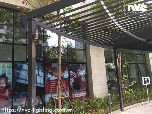 Ảnh thực tế đèn LED gắn tường NWH013 tại công trình chung cư cao cấp Rivera Park Hà Nội – Chủ đầu tư Long Giang Land