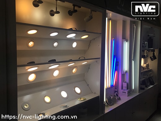 Showroom NVC Lighting với các loại đèn LED downlight âm trần đa dạng