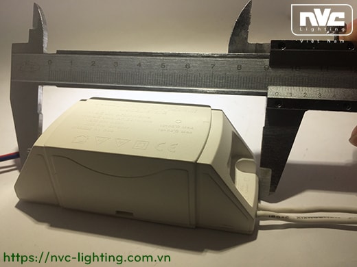 ET60E - Bộ đổi nguồn 220V chuyển 12V 2 trong 1, tương thích cả bóng halogen và LED (MR16, G4, G5), dùng cho bóng đèn chùm sợi đốt, đèn tranh, đèn gắn tường...