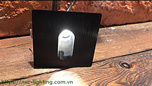 DL041 DL042 1W – Đèn LED dẫn hướng hoặc lắp chân cầu thang, IP65 dùng ngoài trời, Ra > 80, độ sáng 70 lumen
