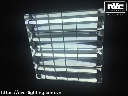T8E-II – Bóng đèn tuýp LED ống thẳng T8 thủy tinh tổng hợp pha nhựa chống dập vỡ, chóa nano phản quang, chip SMD 2835, góc chiếu 180°, tuổi thọ 25.000h, công suất 9W 18W, Ra 70, PF 0.5