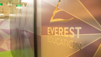 Hệ thống Trung tâm Giáo dục Everest - NVC Lighting Dự án